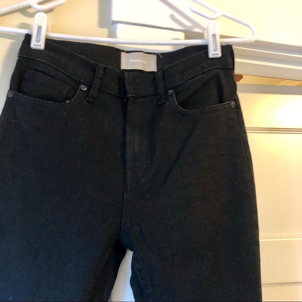 Everlane Kick Crop Jeans with Distressed Hem
